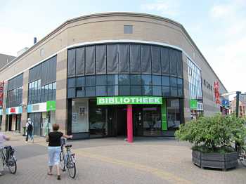 Bibliotheek in Ridderkerk-Centrum.